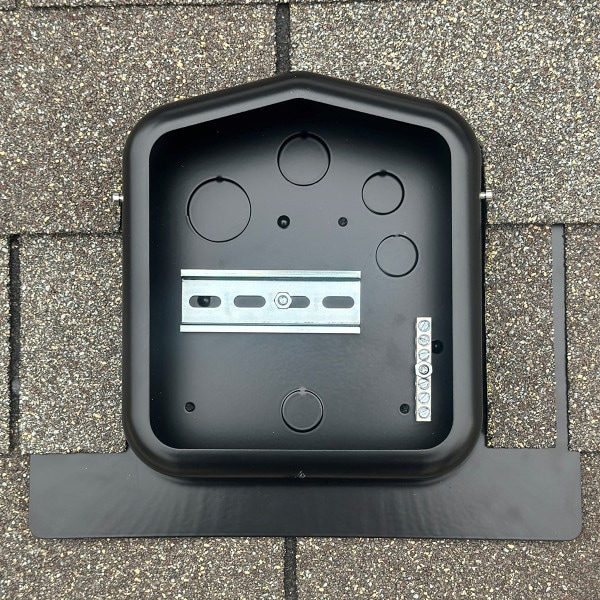SolaDeck 0599-5B Roof Penetration Box open